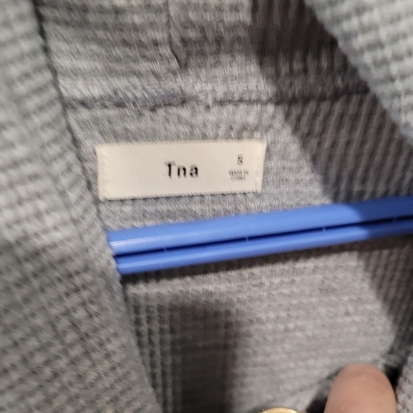 TNA Waffle knit cowl neck oversized thermal long leeve - Picture 5 of 6